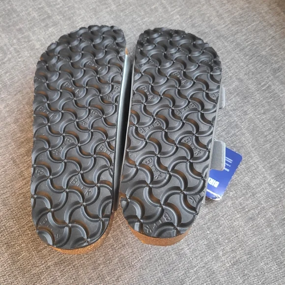 New Birkenstock Arizona  Soft Footbed Sandals - Picture 3 of 5